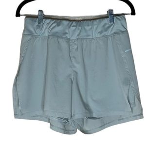 AVÍA Women Running Shorts with Bike Liner MEDIUM (8-10)